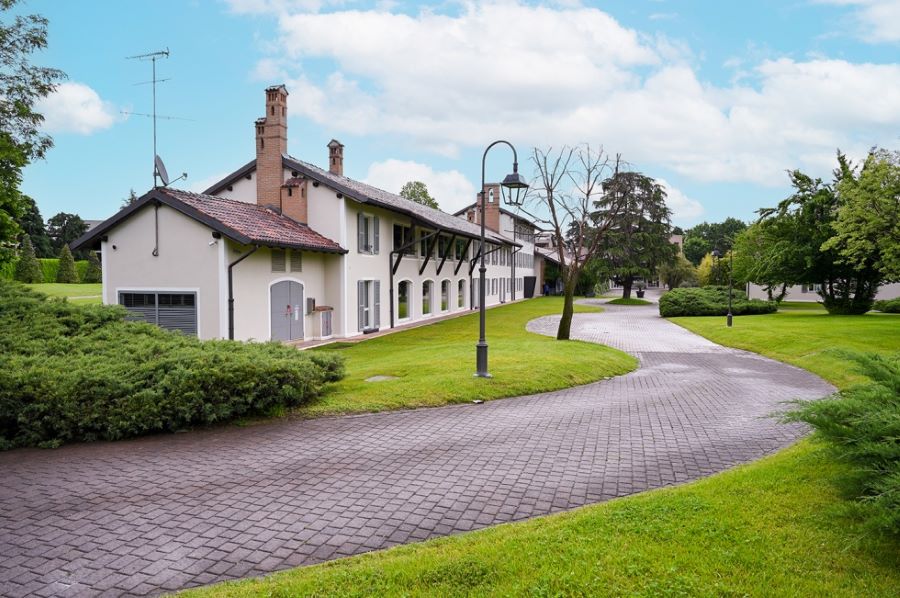 Elegante Cascina alle porte di Milano