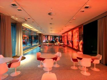 Spazio vetrato piazza Cavour Milano