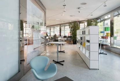 Spazio vetrato piazza Cavour Milano