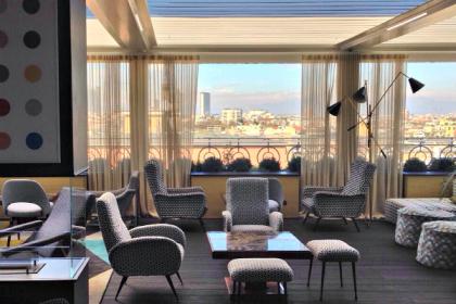 Terrazza con vista San Babila