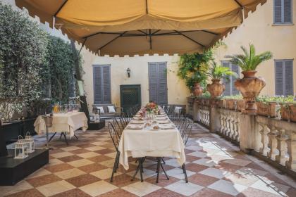 Palazzo con terrazza in Magenta