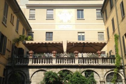 Palazzo con terrazza in Magenta