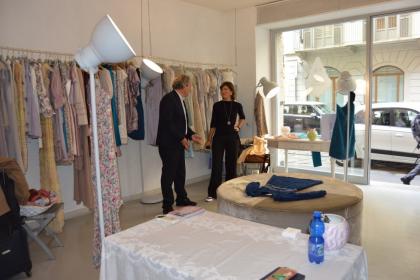 Piccolo temporary in Brera con vetrina