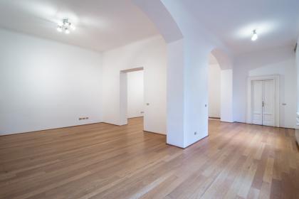 Spazio Espositivo con Giardino in Brera