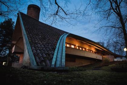 Villa con piscina Milano Ovest