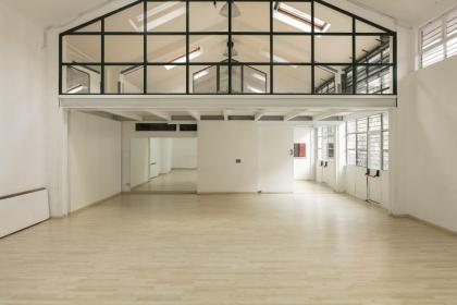 Loft total white in Isola