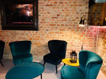 Locale con sala privata in centro