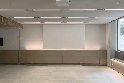 Location elegante con giardino