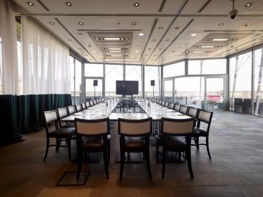 Hotel con sale meeting e rooftop panoramico