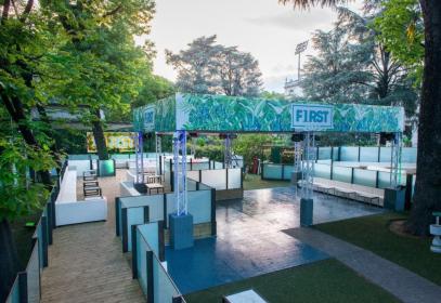 Club esclusivo con vista