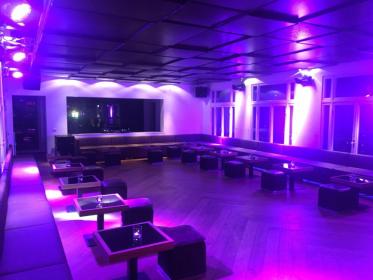 Club esclusivo con vista