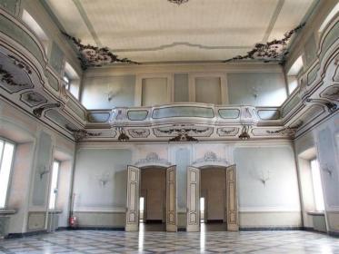 Palazzo Storico Affrescato in Cordusio
