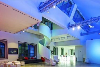 Spazio Loft con terrazze in Bicocca