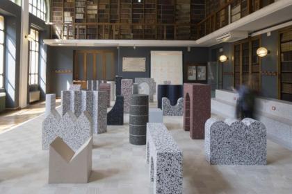 Biblioteca in Centro stile Liberty