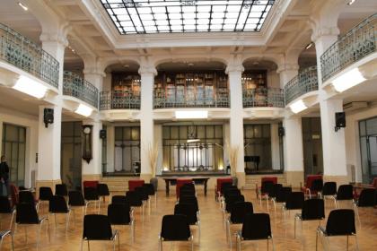 Biblioteca in Centro stile Liberty